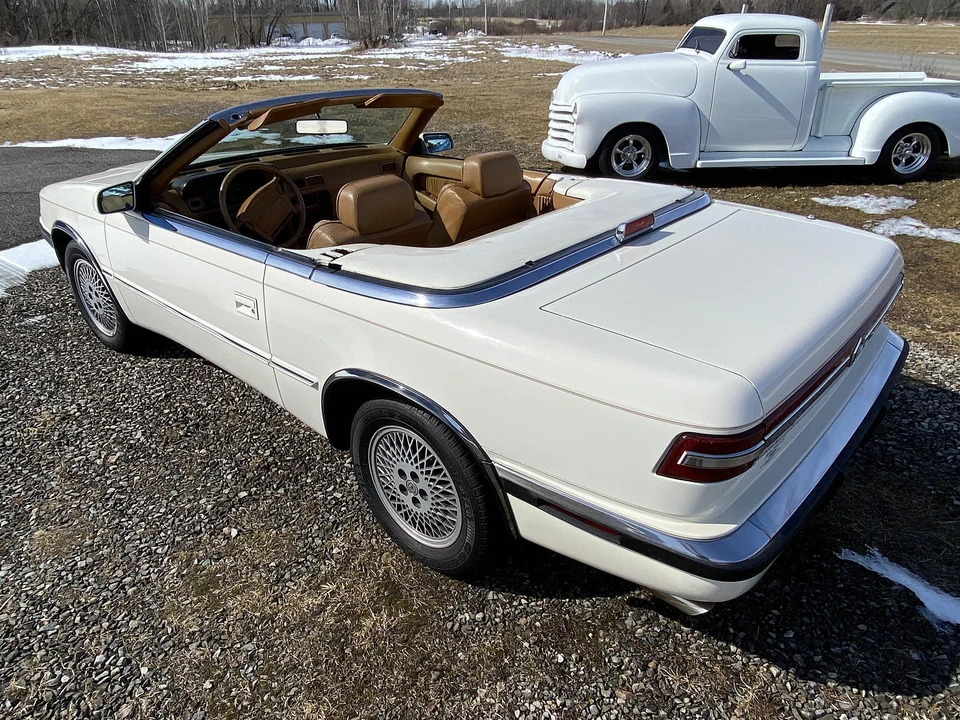 1990 Chrysler TC by Maserati - Image 9 of 31