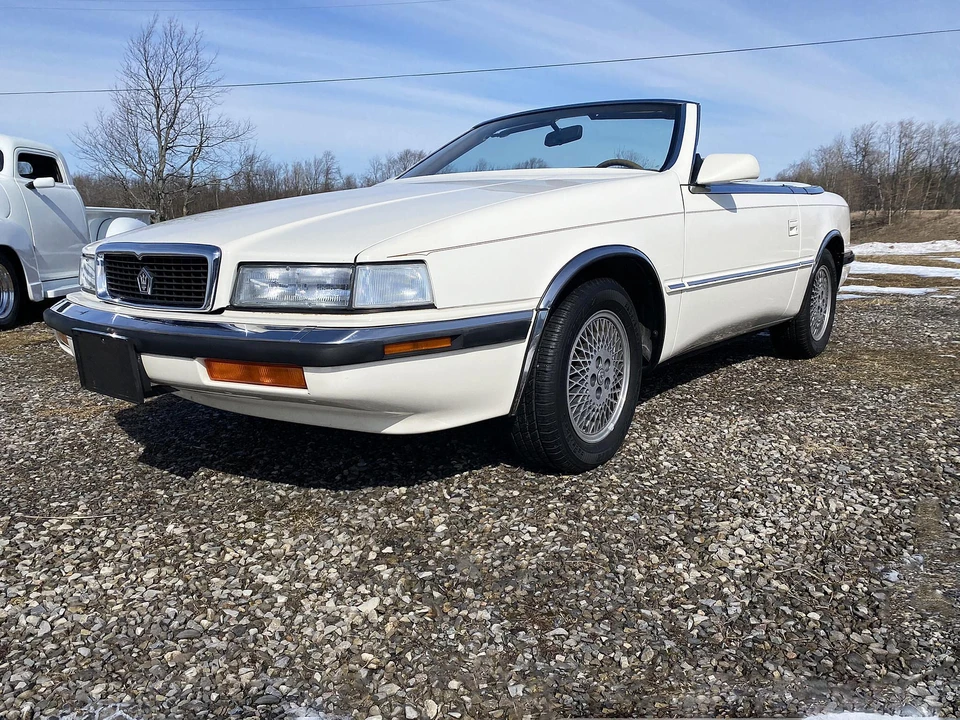 1990 Chrysler TC by Maserati - Image 3 of 31