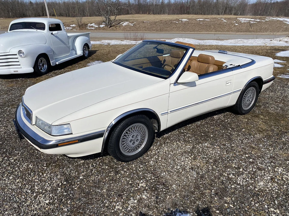 1990 Chrysler TC by Maserati - Image 5 of 31