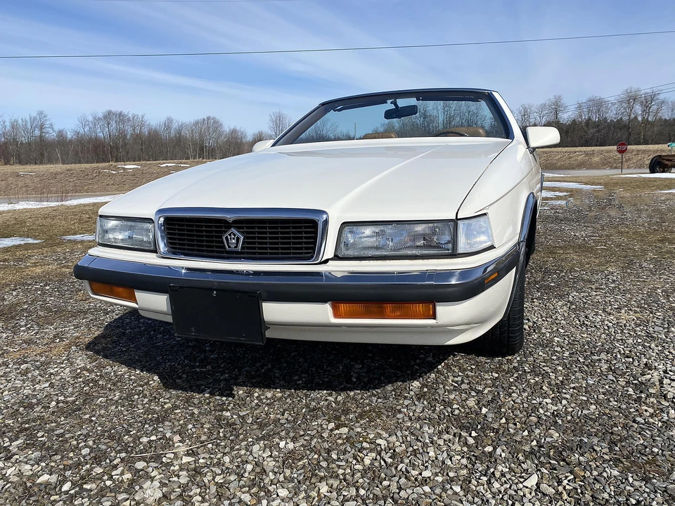 1990 Chrysler TC by Maserati - Image 2 of 31