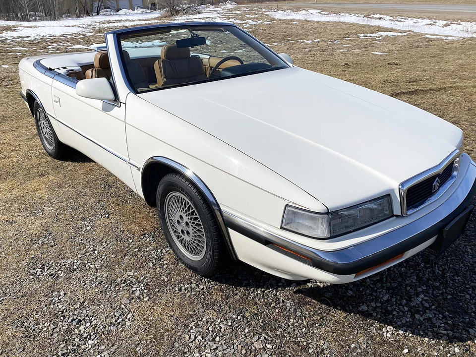 1990 Chrysler TC by Maserati - Image 16 of 31