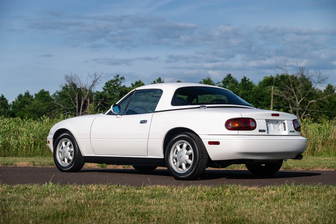 1990 Mazda NA MX-5 Miata - Image 30 of 31
