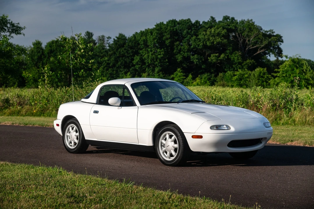 1990 Mazda NA MX-5 Miata - Image 14 of 31