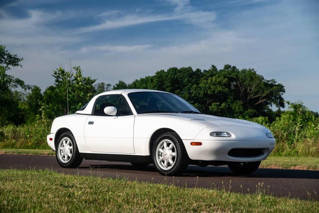 1990 Mazda NA MX-5 Miata - Image 13 of 31