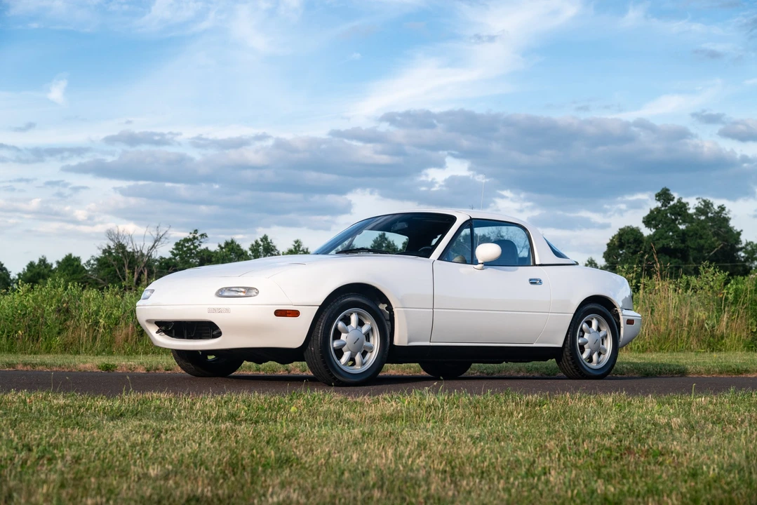1990 Mazda NA MX-5 Miata - Image 4 of 31