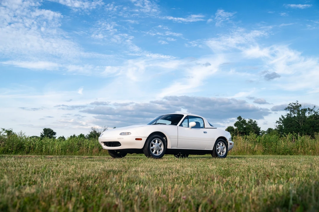 1990 Mazda NA MX-5 Miata - Image 2 of 31
