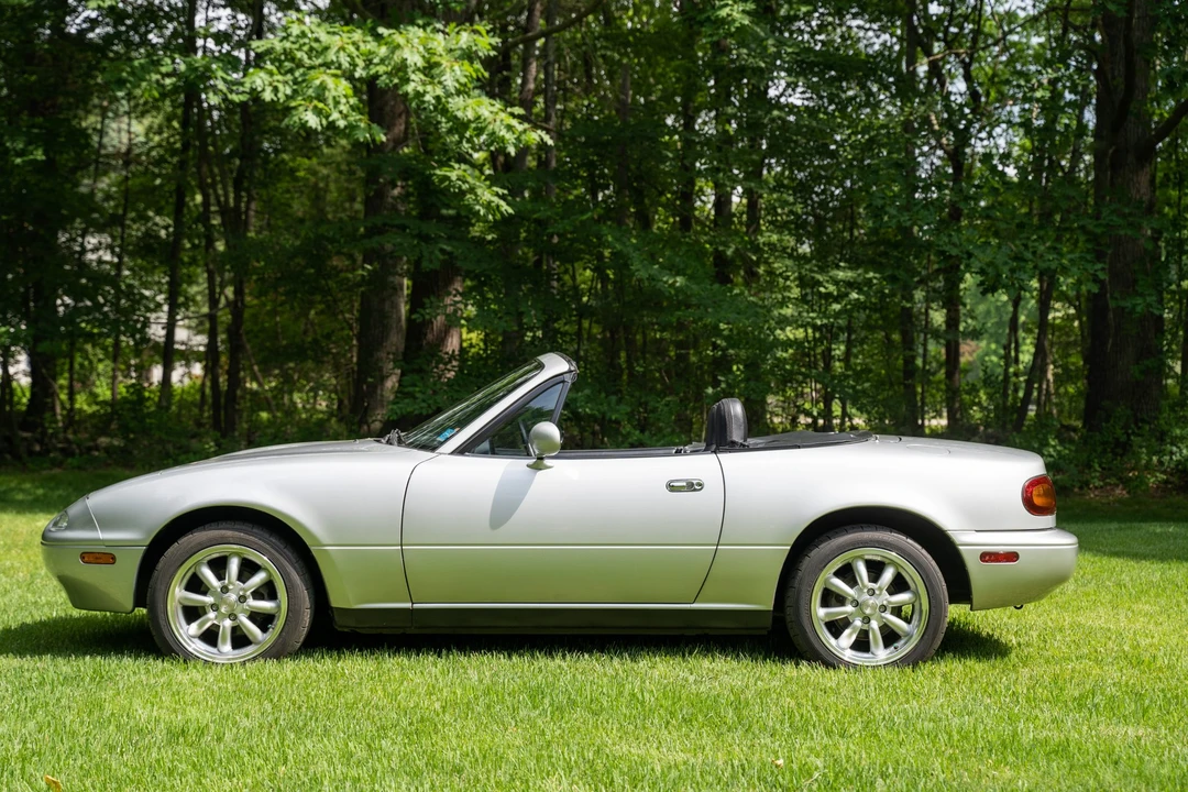 1990 Mazda NA MX-5 Miata - Image 15 of 31
