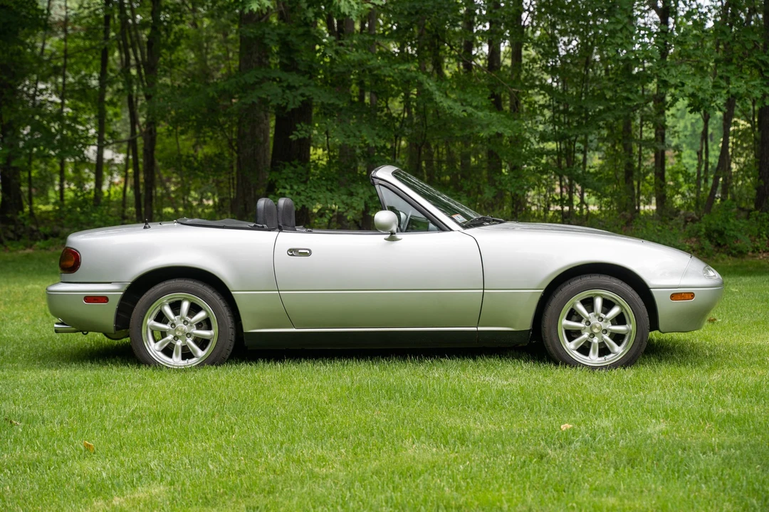 1990 Mazda NA MX-5 Miata - Image 11 of 31
