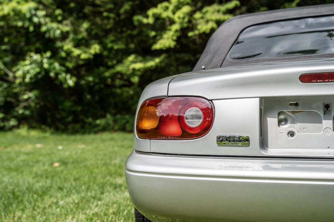 1990 Mazda NA MX-5 Miata - Image 27 of 31