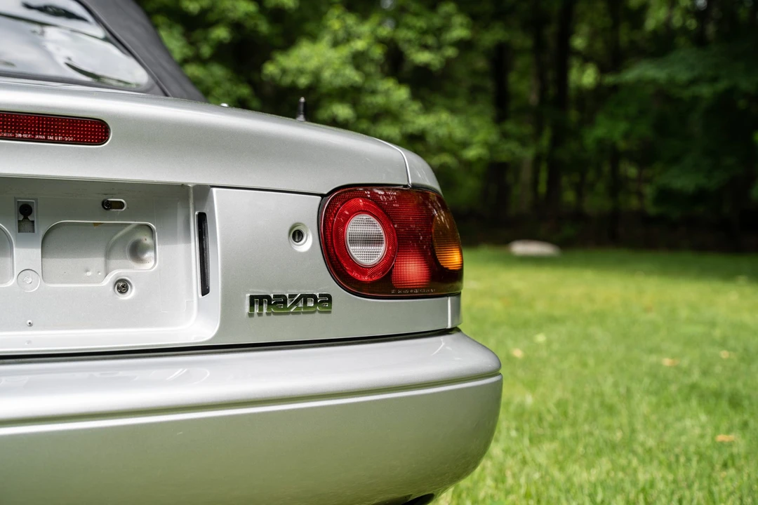 1990 Mazda NA MX-5 Miata - Image 24 of 31