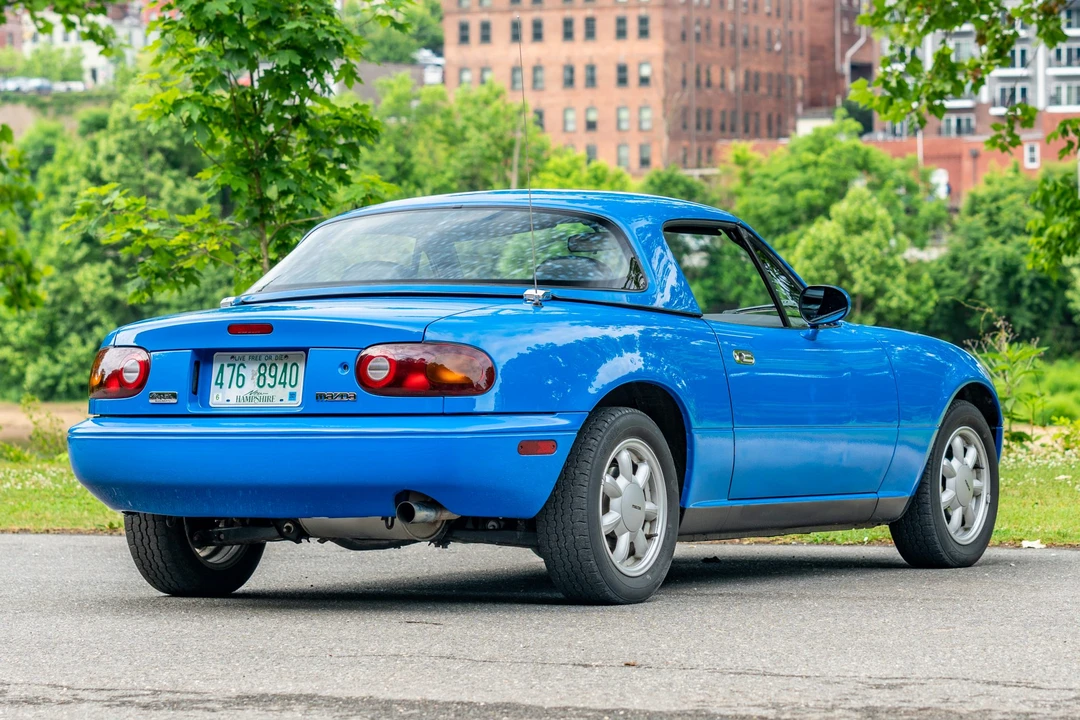 1990 Mazda NA MX-5 Miata - Image 11 of 31