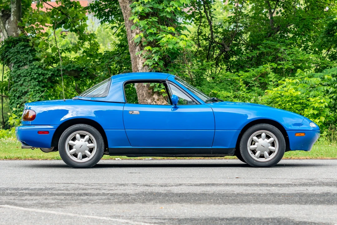 1990 Mazda NA MX-5 Miata - Image 13 of 31