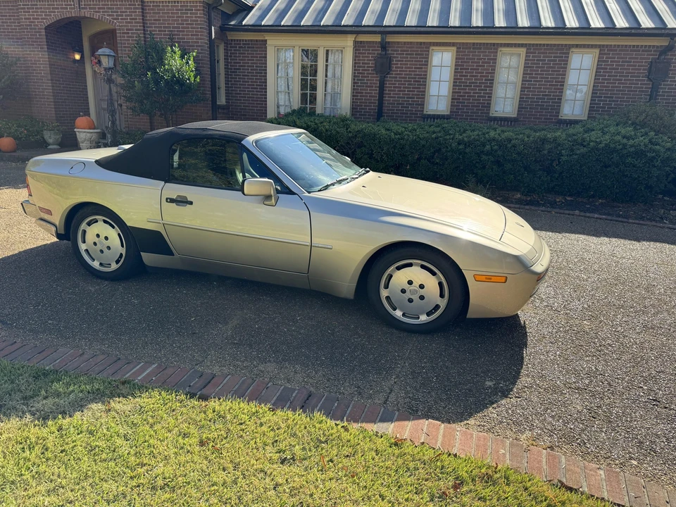 1990 Porsche 944 S2 - Image 13 of 31