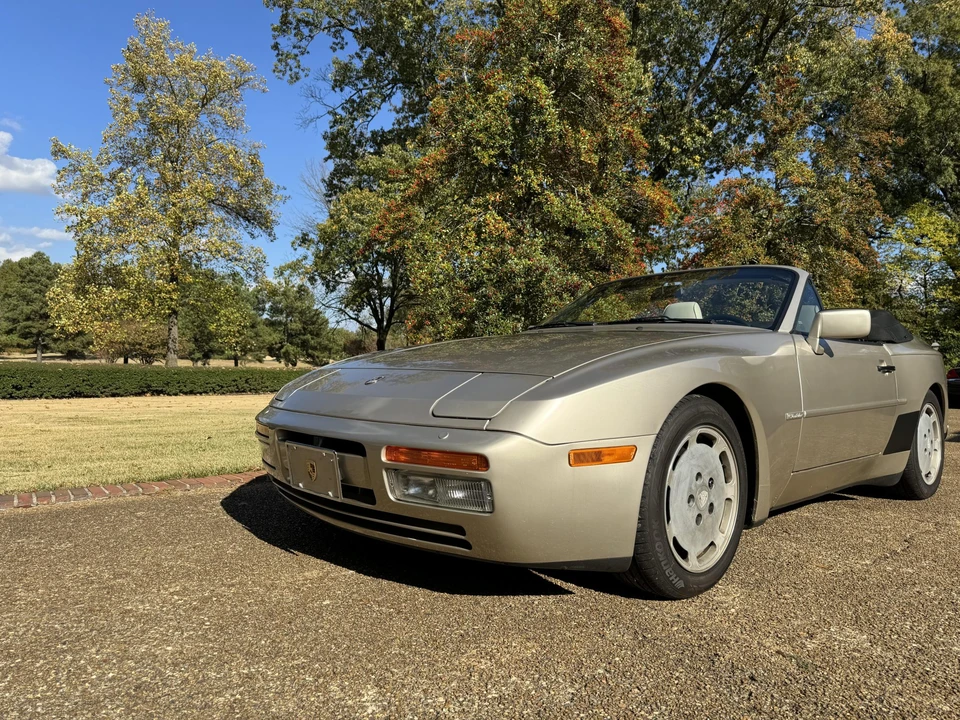 1990 Porsche 944 S2 - Image 2 of 31