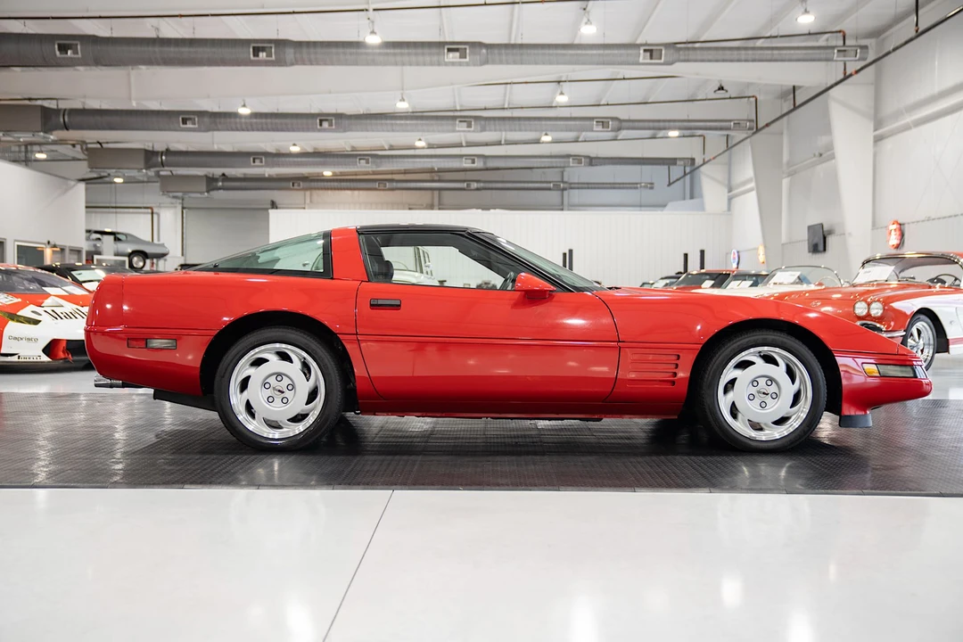 1991 Chevrolet Corvette C4 - Image 13 of 31