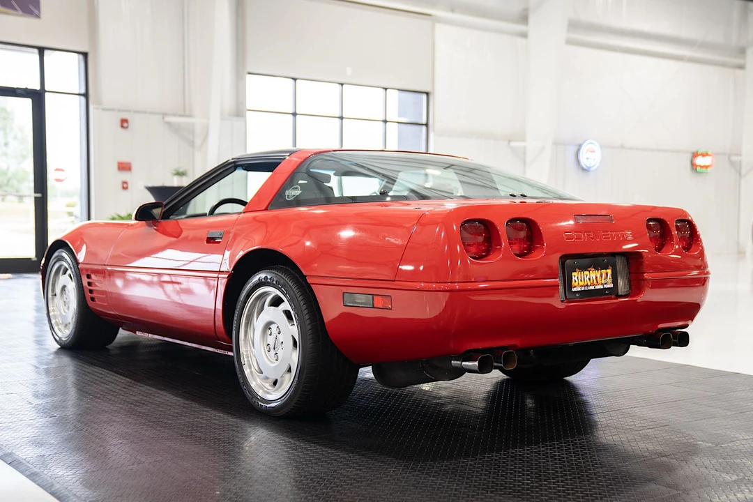 1991 Chevrolet Corvette C4 - Image 7 of 31