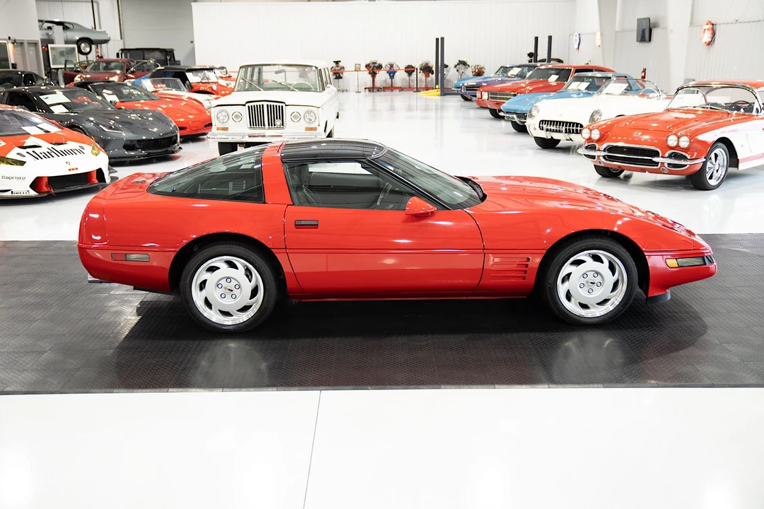 1991 Chevrolet Corvette C4 - Image 14 of 31