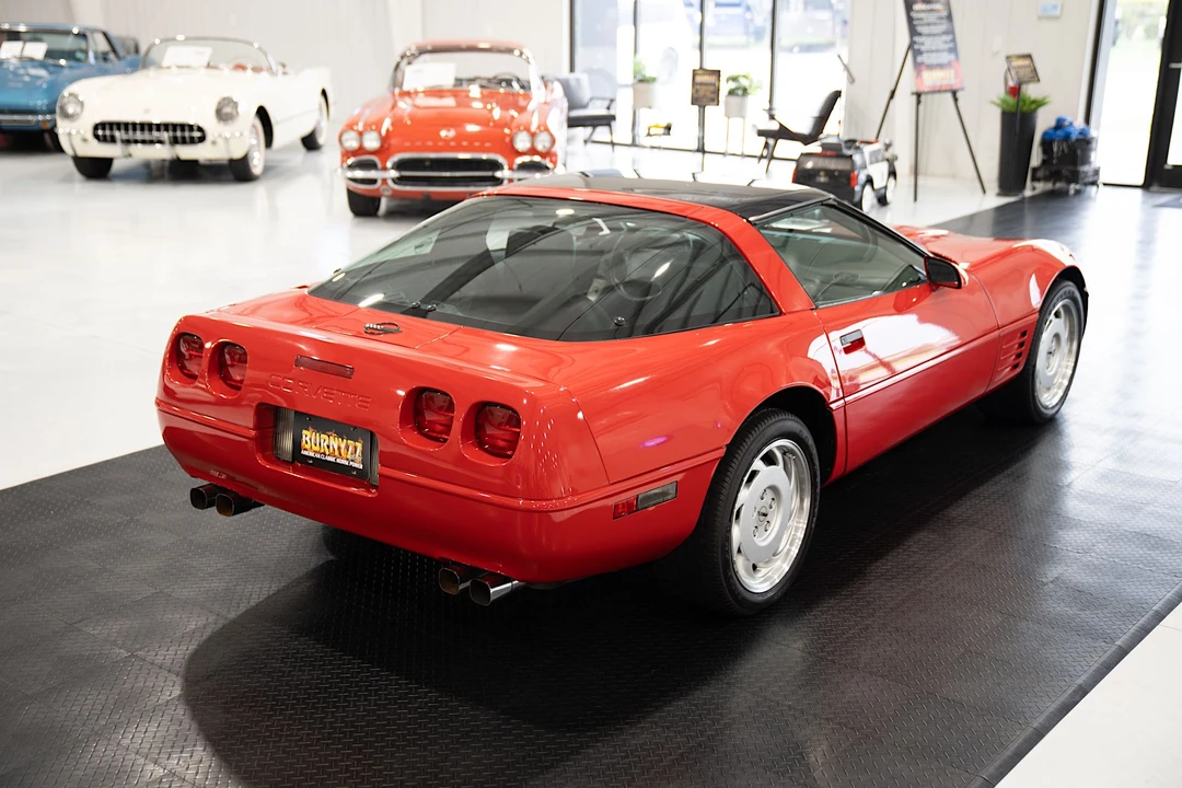 1991 Chevrolet Corvette C4 - Image 12 of 31