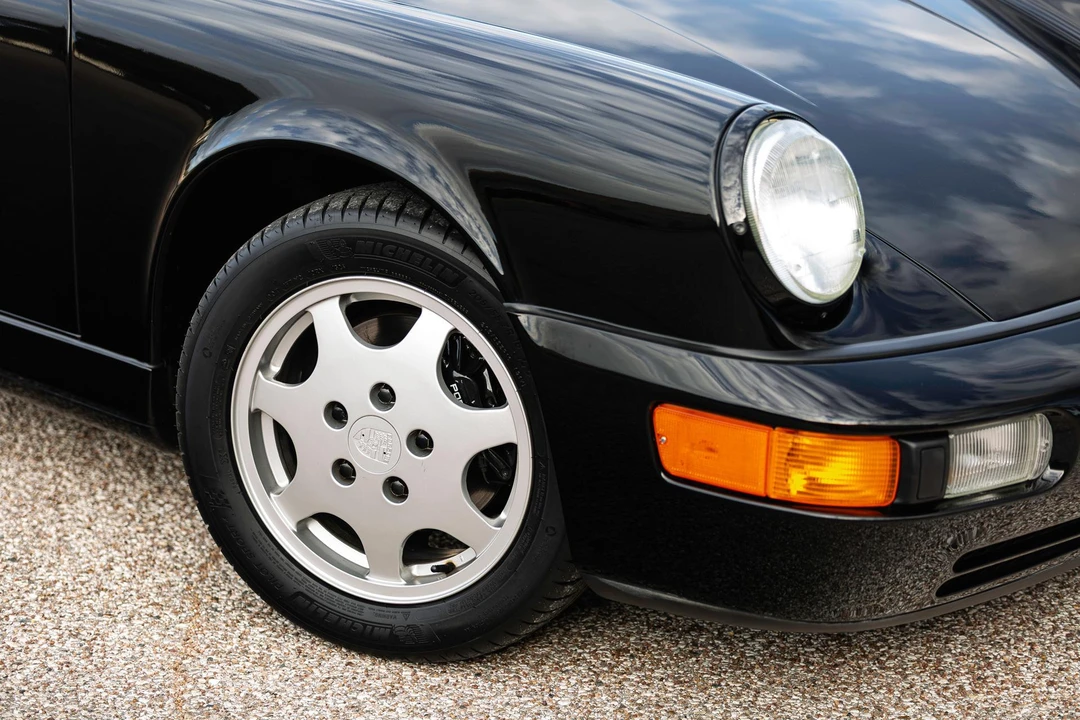 1991 Porsche 964 Carrera 4 - Image 20 of 31