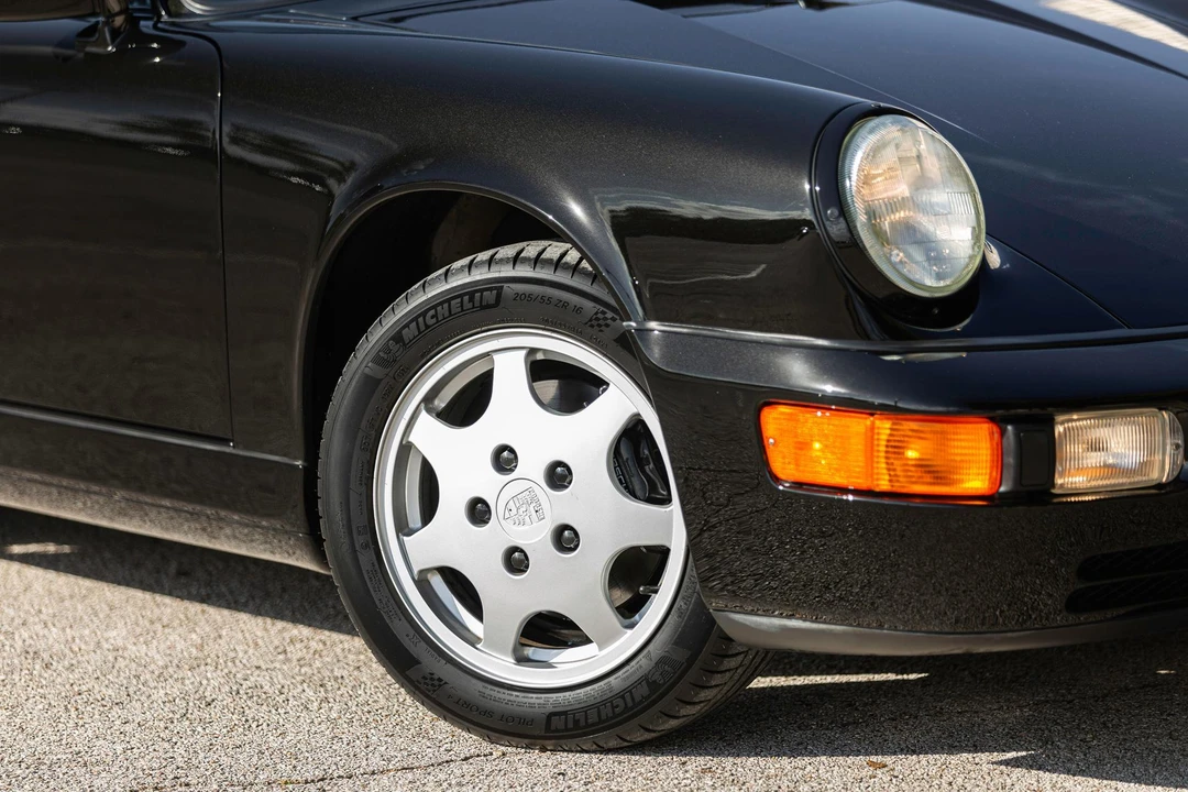 1991 Porsche 964 Carrera 4 - Image 21 of 31