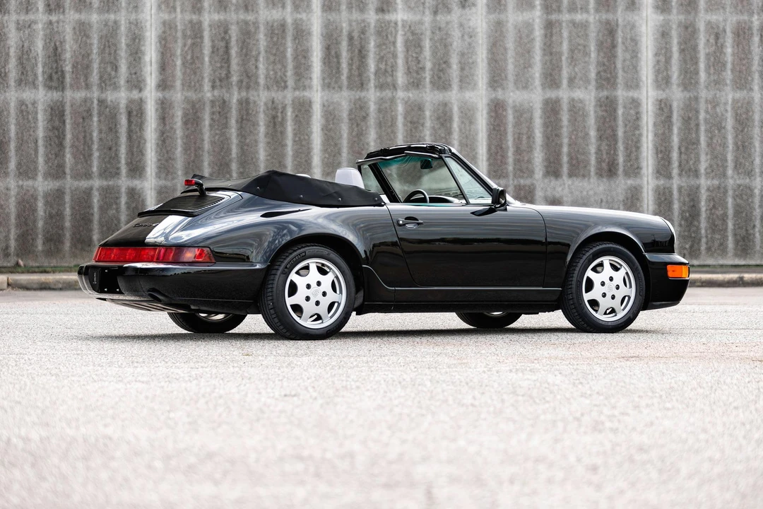 1991 Porsche 964 Carrera 4 - Image 8 of 31