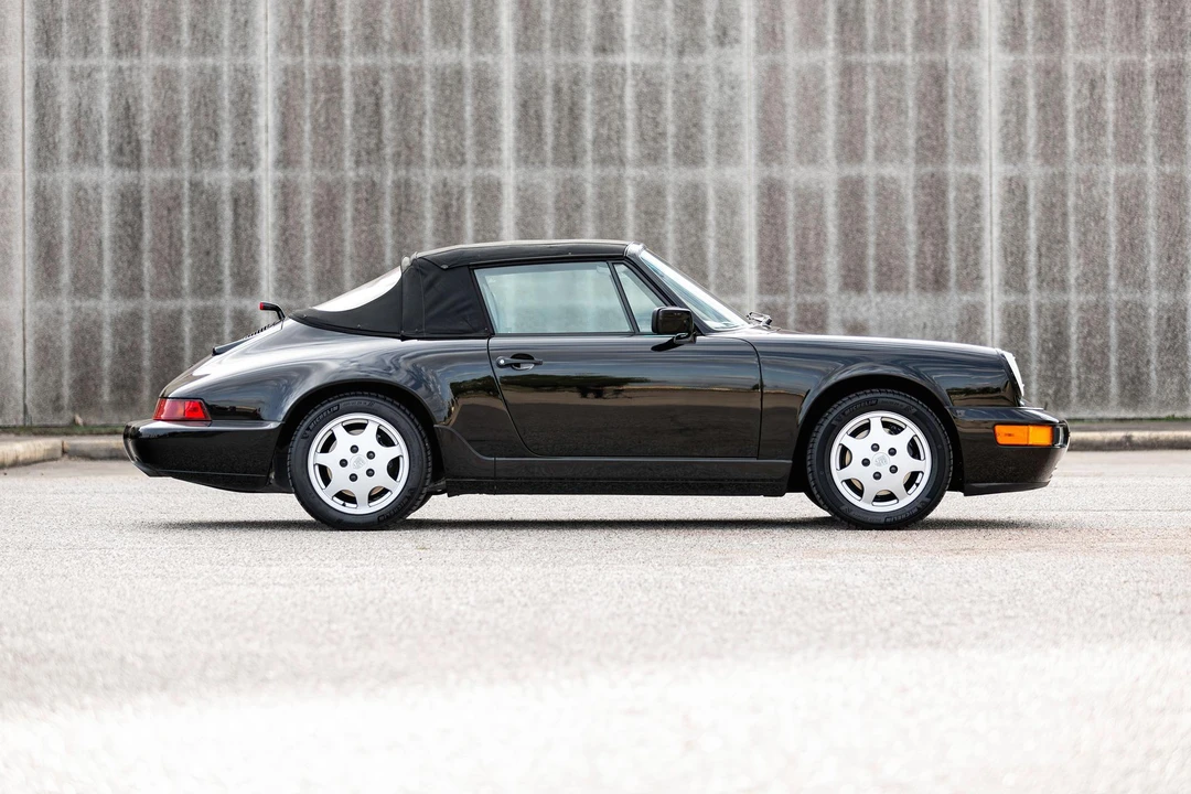 1991 Porsche 964 Carrera 4 - Image 7 of 31