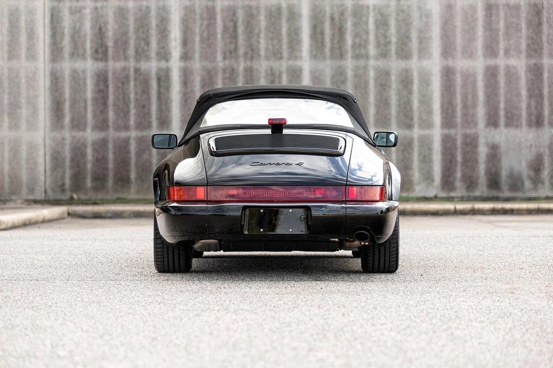 1991 Porsche 964 Carrera 4 - Image 9 of 31
