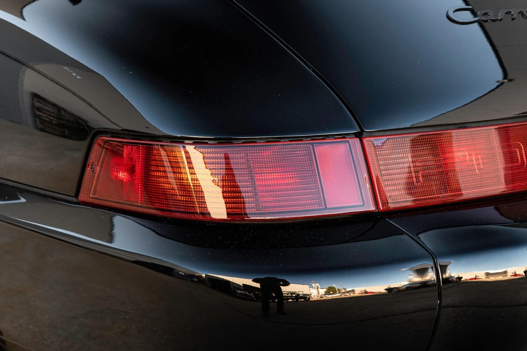 1991 Porsche 964 Carrera 4 - Image 23 of 31