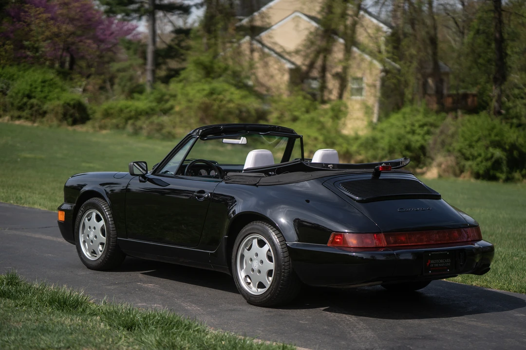 1991 Porsche 964 Carrera 4 - Image 25 of 31