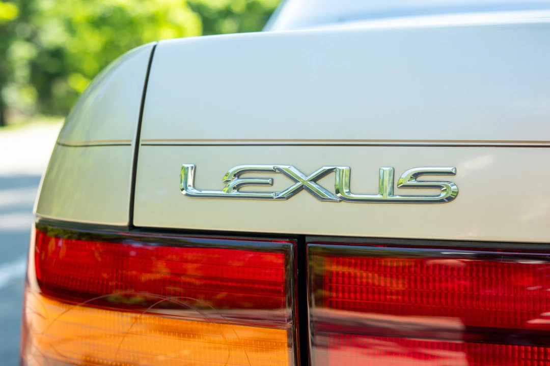 1992 Lexus LS 1st Gen - Image 20 of 31