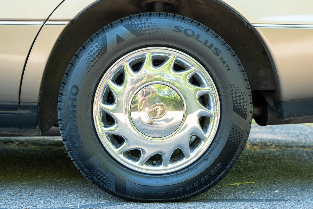 1992 Lexus LS 1st Gen - Image 30 of 31