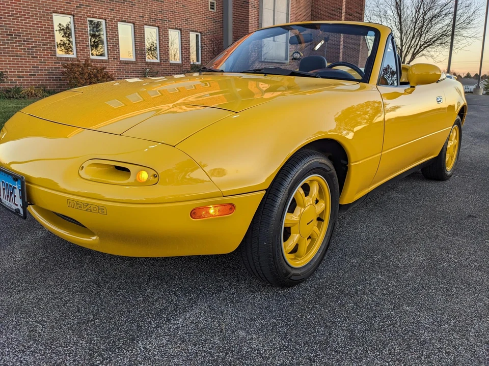 1992 Mazda NA MX-5 Miata - Image 22 of 31