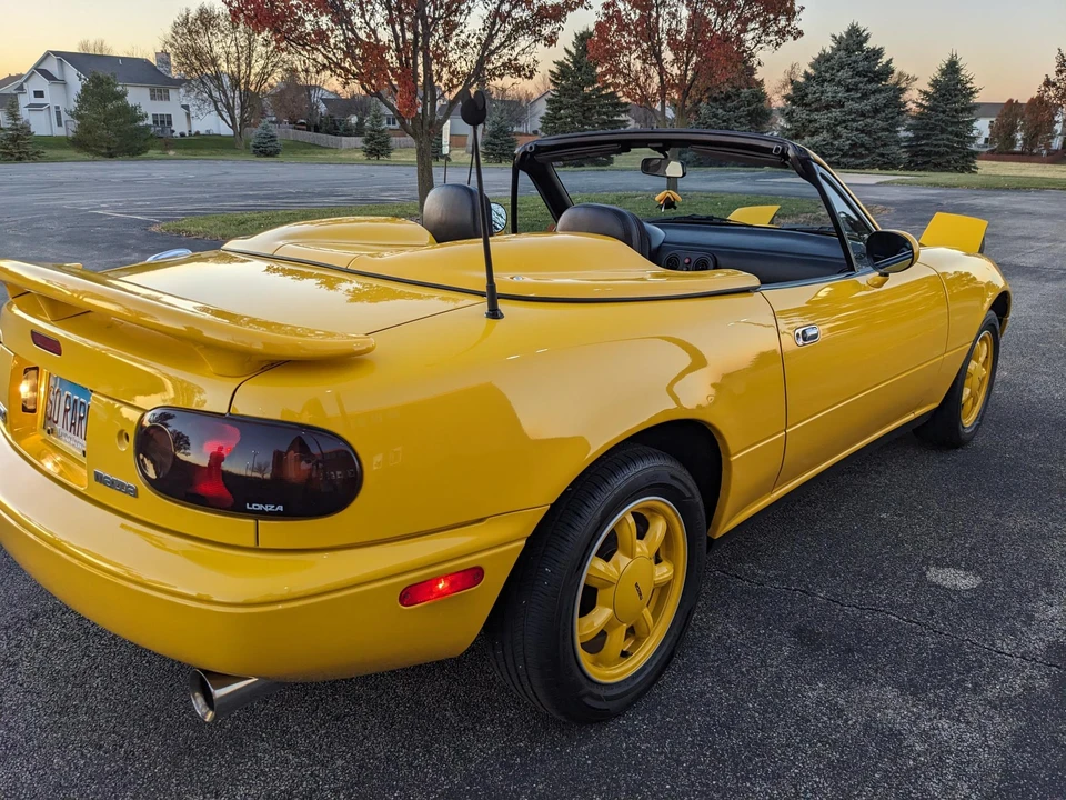 1992 Mazda NA MX-5 Miata - Image 23 of 31
