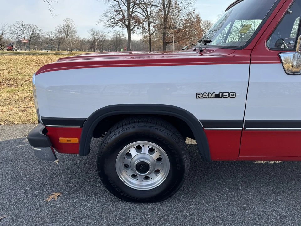 1993 Dodge Ram 1st Gen - Image 15 of 31