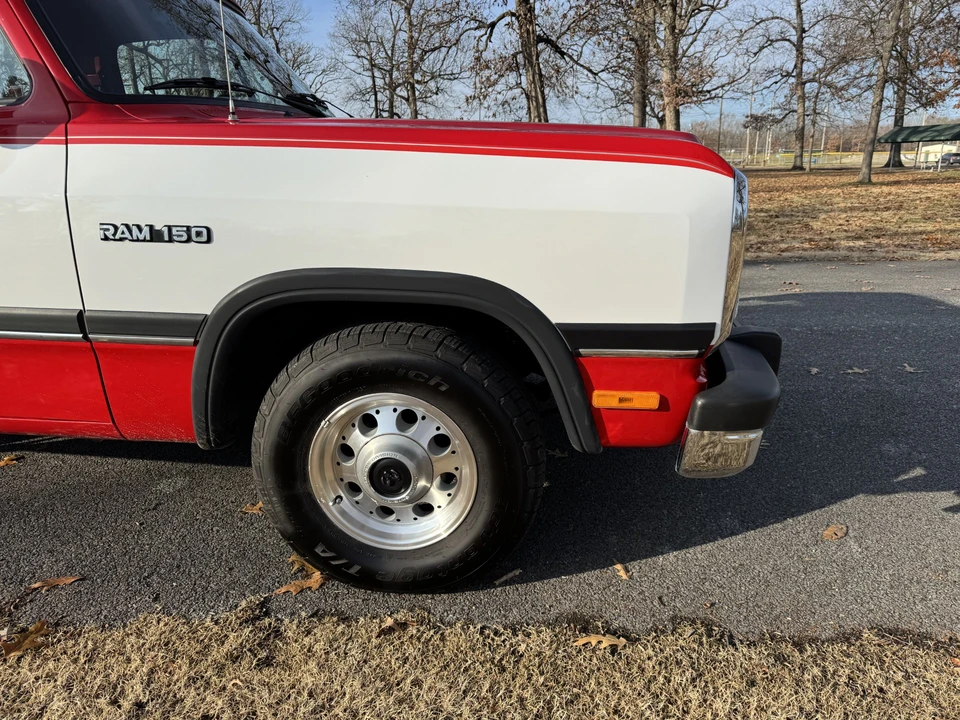 1993 Dodge Ram 1st Gen - Image 20 of 31