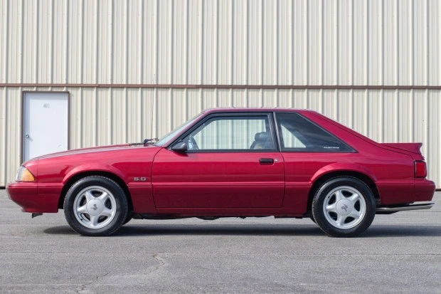 1993 Ford Mustang 3rd Gen - Image 3 of 8