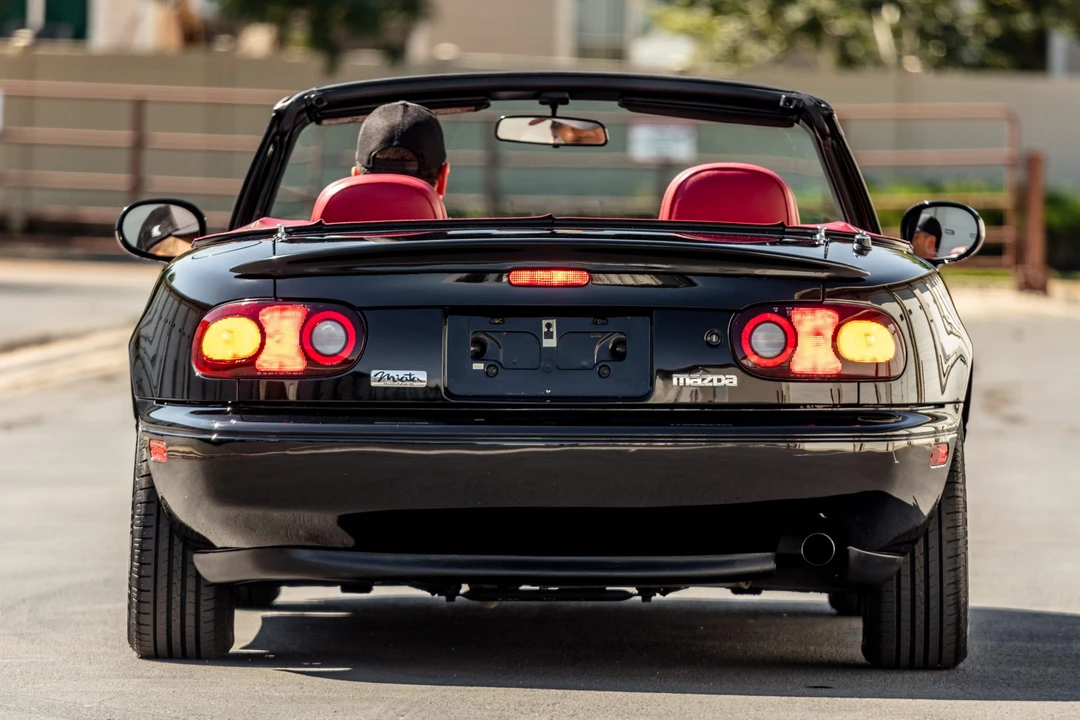 1993 Mazda NA MX-5 Miata - Image 16 of 31