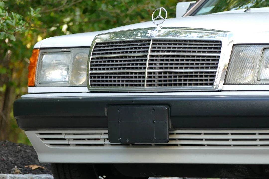1993 Mercedes-Benz 190E - Image 28 of 31