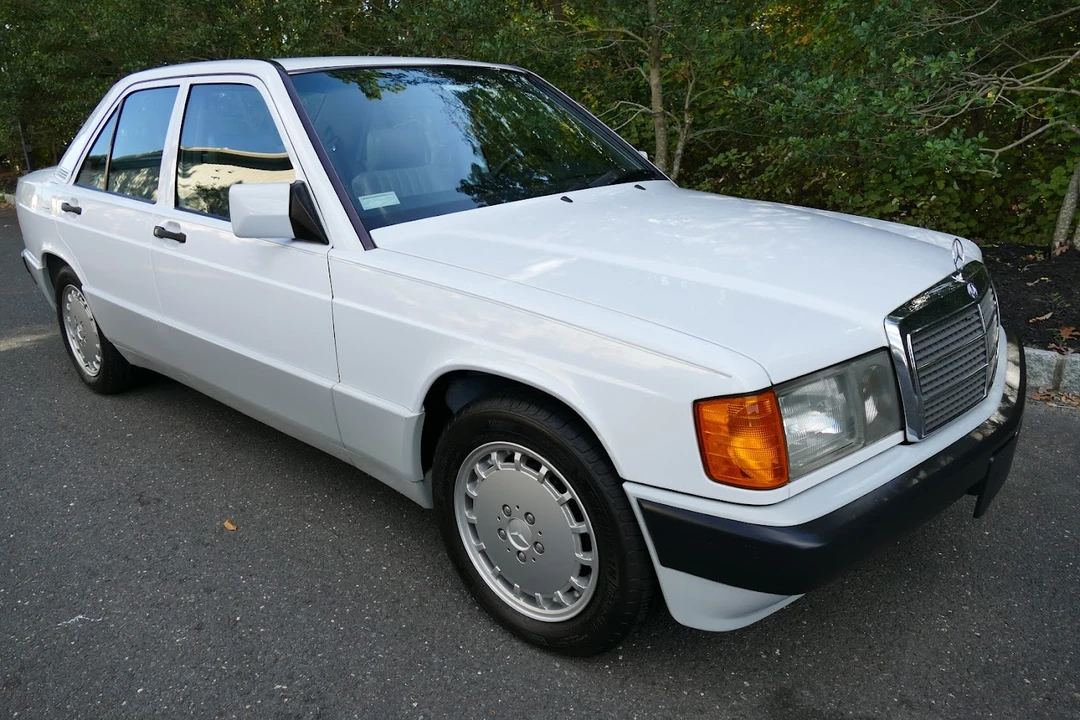 1993 Mercedes-Benz 190E - Image 15 of 31
