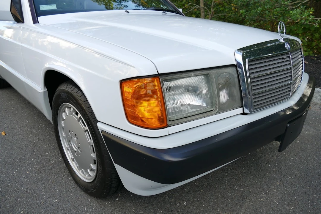 1993 Mercedes-Benz 190E - Image 30 of 31