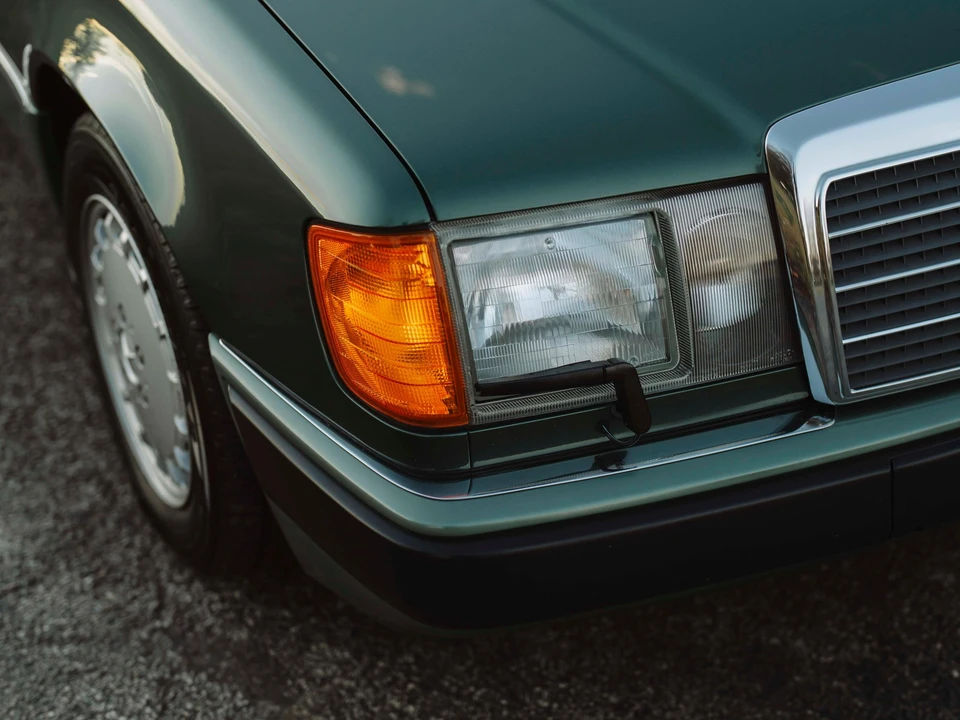 1993 Mercedes-Benz W124 E-Class - Image 22 of 31