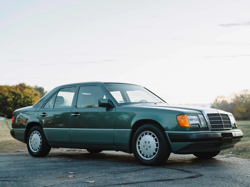 1993 Mercedes-Benz W124 E-Class - Image 13 of 31