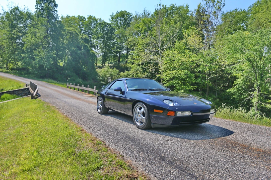 1993 Porsche 928 GTS - Image 12 of 31
