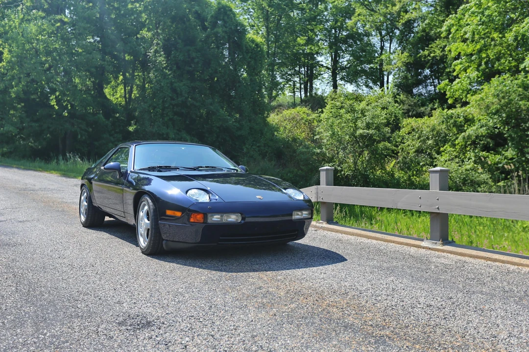 1993 Porsche 928 GTS - Image 8 of 31