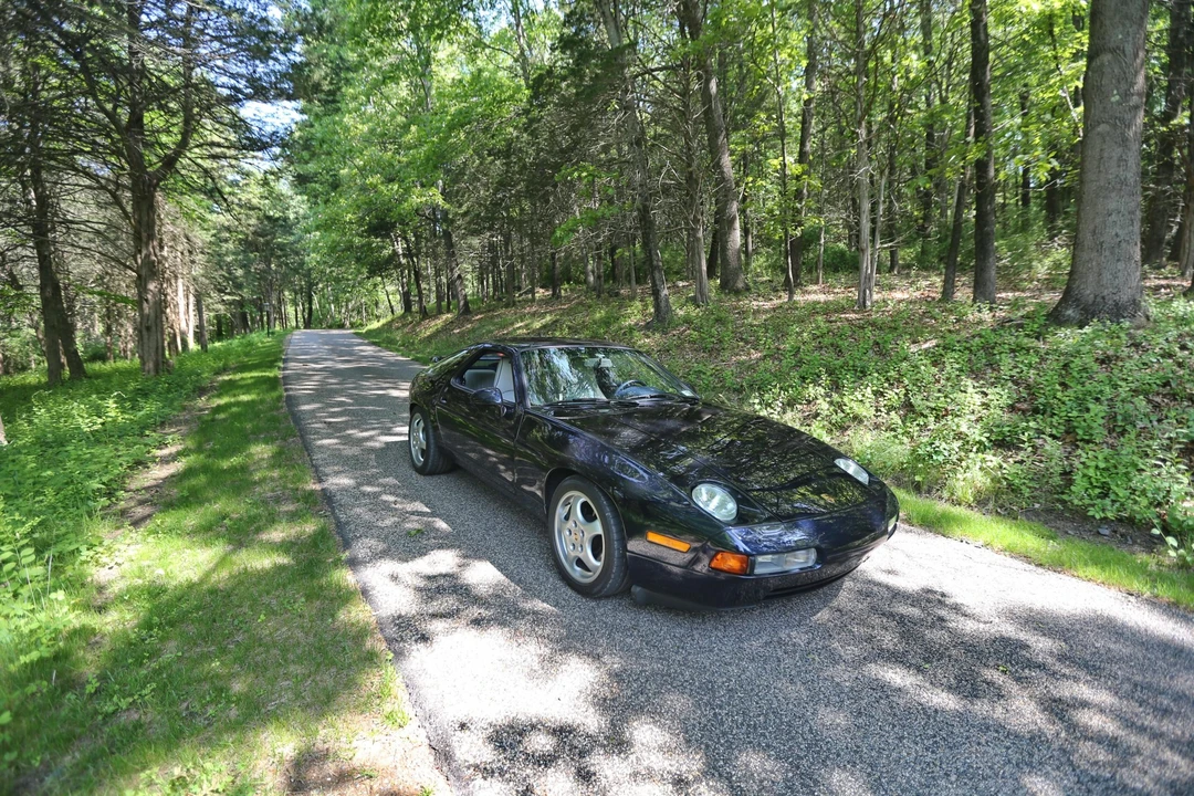 1993 Porsche 928 GTS - Image 11 of 31