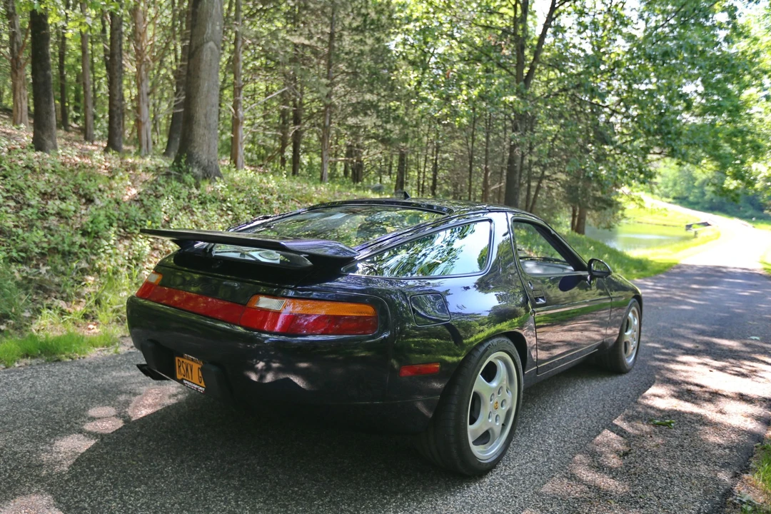 1993 Porsche 928 GTS - Image 17 of 31