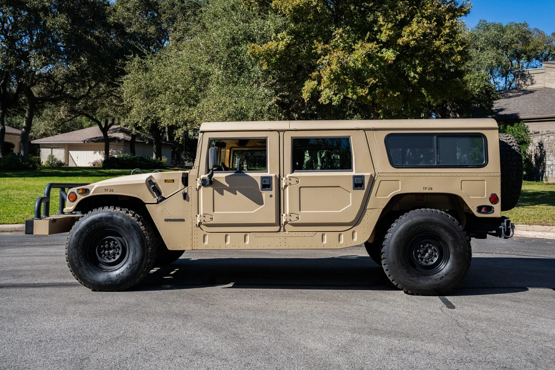 1994 Hummer Hummer H1 - Image 3 of 31