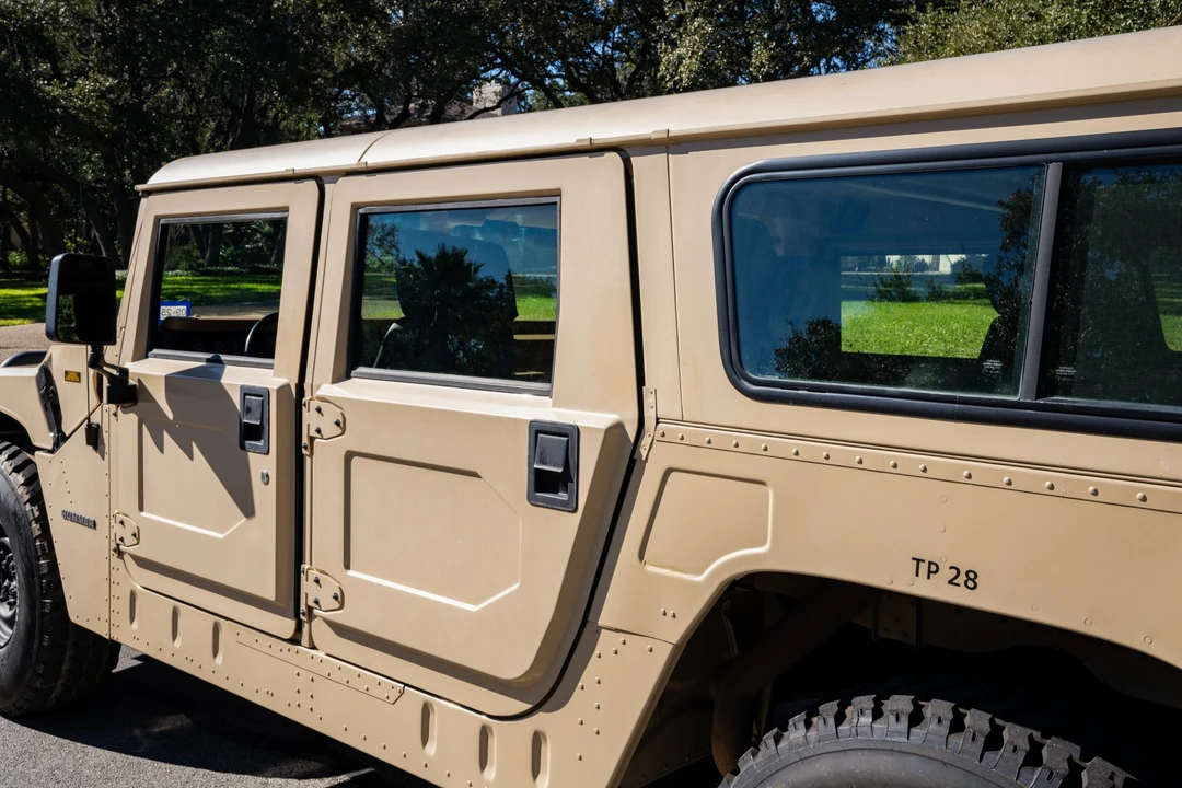 1994 Hummer Hummer H1 - Image 12 of 31