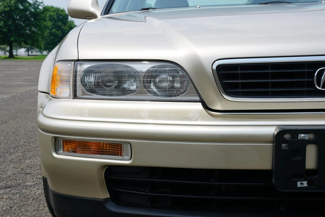 1994 Acura Legend 2nd Gen - Image 12 of 31