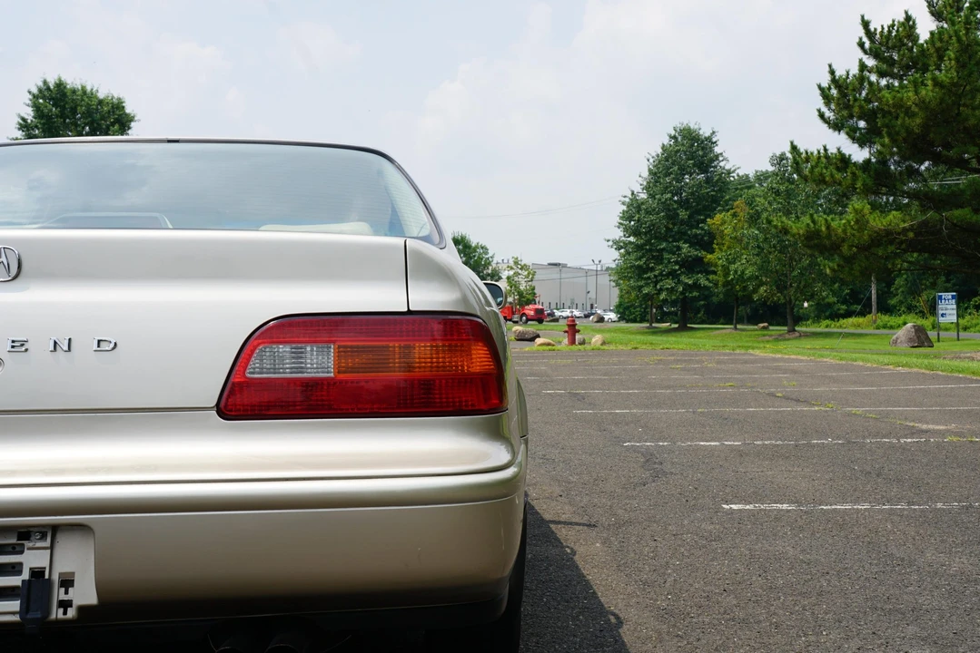 1994 Acura Legend 2nd Gen - Image 23 of 31